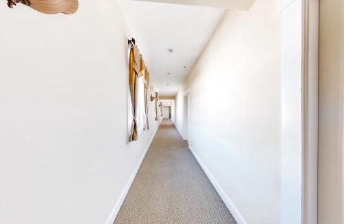 Northeast Harbor Apartment | The Colonels Suites