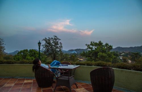 Mount Abu Resort | The Colonial Manek Manor By SAH