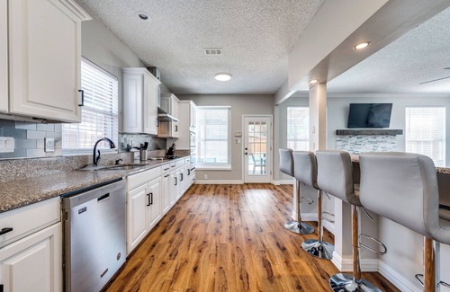 The Colony House | The Colony, 5 Bedrooms with Pool and extra room with twin trundle bed