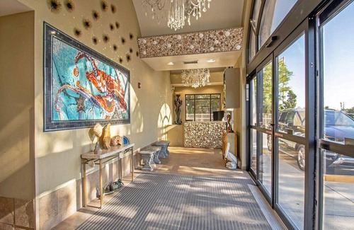Northeast Virginia Beach Condo | The Colony - Oceanfront 2BR/2BA - Great Views!
