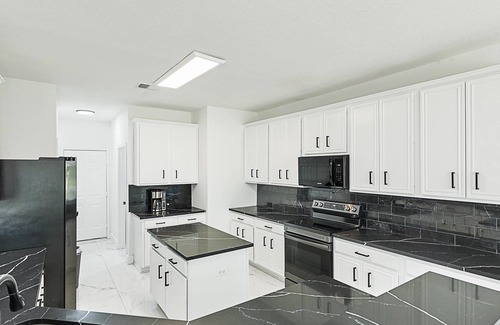 The Colony House | The Colony Overlook: 4-Bedroom Grandeur