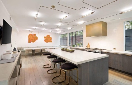 Eastern Malibu House | The Colony Reserve by Stay Awhile Villas