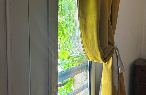Cucuron House | The colorful cocoon