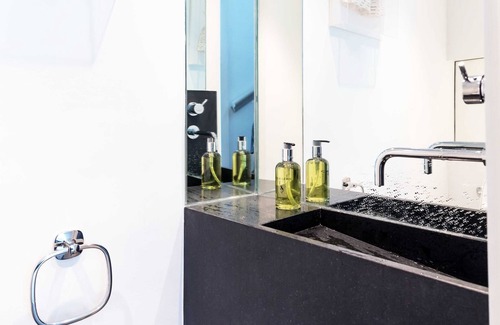 Bayswater House | The Colouring Book TLB-02