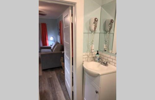 Baytown Apartment | The Comfi Coral - Apartment Home Studio C
