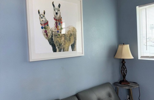 Oildale Apartment | The comfiest spot