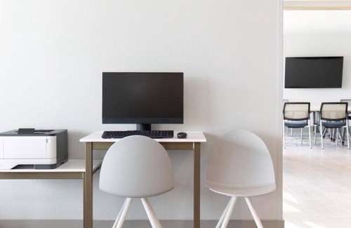 Pleasanton House | The comfort, flexibility and affordability you require.