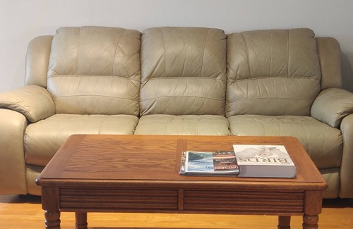 Pickering House | The Comfort Stay at City of Pickering Rm A/Free Wi-Fi