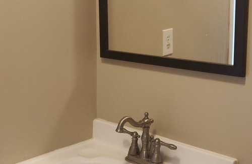 Pickering House | The Comfort Stay at City of Pickering Rm A/Free Wi-Fi