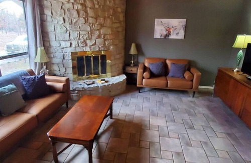 Sulphur House | The Commander's Cabin