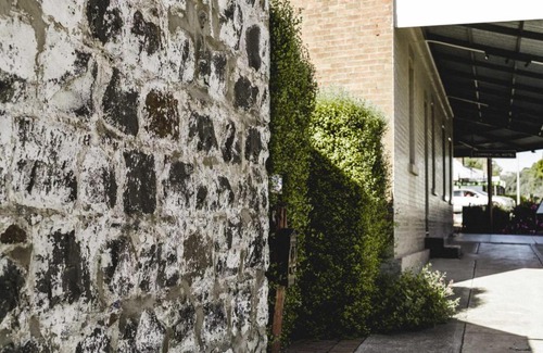 Millthorpe Hotel | The Commercial Quarters - Room 4-has air conditioning, free WIFI, TV and fridge