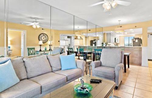 Lower Grand Lagoon Apartment | The Commodore