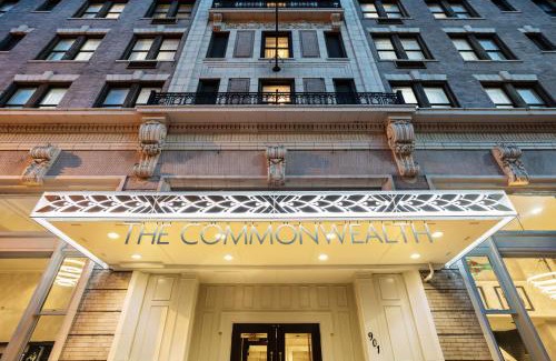 Downtown Richmond Hotel | The Commonwealth