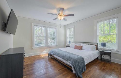 Athens House | The Complex on Bobbins Mill