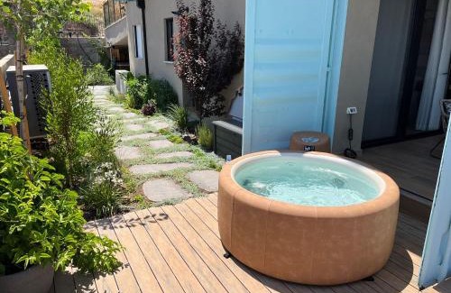 Yavne'el Villa | The Container luxury holiday resort