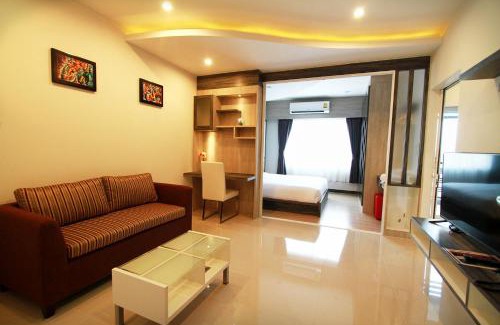 Pluak Daeng Hotel | The Contrast i Hotel