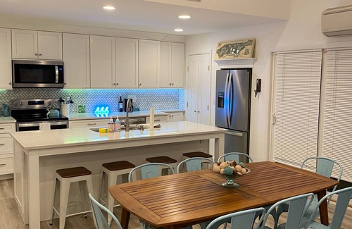Mastic Beach House | “The Cool House” Waterfront Oasis, 3 Bedrm 2 bath