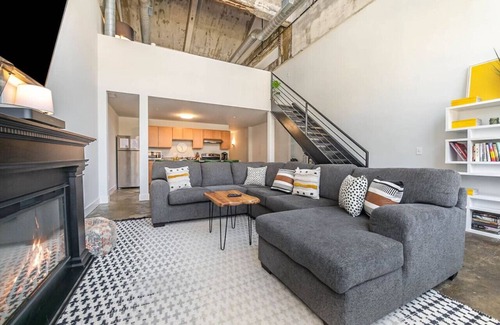 Otterbien Home Apartment | The coolest loft in Cincinnati Area