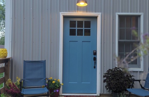 Mount Vernon Apartment | The Coop- Cozy 1-bedroom apartment in peaceful Mount Vernon with AC