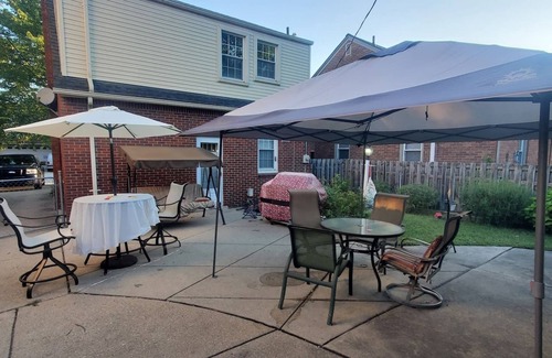 Dearborn House | The Copeland Brother's Inn