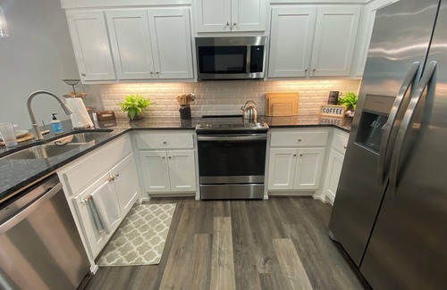Fayetteville House | The Copia on Moore-Spacious townhome just 3 miles to U of A, located off of I-49