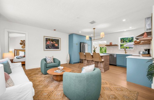 Southside House | The Coral Cabana | A Modern Palm Beach Escape!
