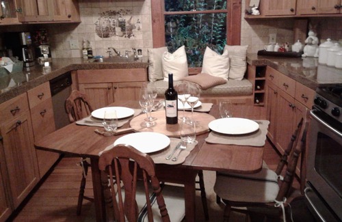 Downtown Napa House | The Corner Cottage ~ Downtown out your door with Private Vineyard