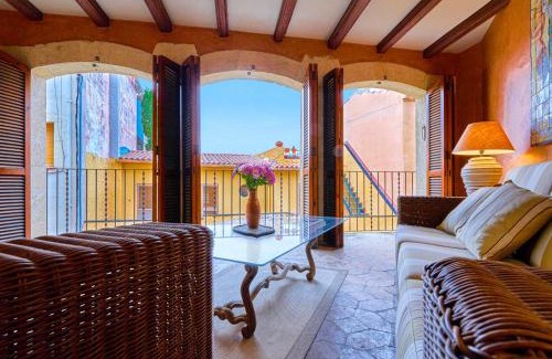 Altafulla Apartment | The Corner House of Altafulla - A Stroll from the Beach, in the Heart of the Old Town