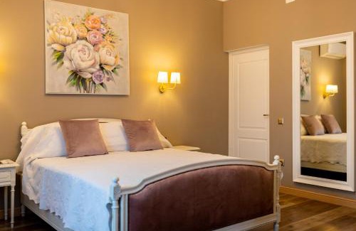Hunedoara Apartment | The Corner House