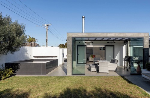 Mount Maunganui House | The Corporate Box ~ Mount Maunganui - Beyonder Holiday Homes