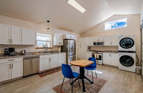 Corrales Apartment | The Corrales Casita - studio