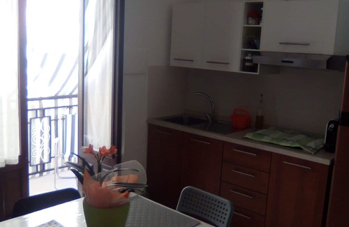 Castelbuono Apartment | The Cortiletto holiday