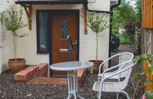 Tenbury Wells House | The Costrel