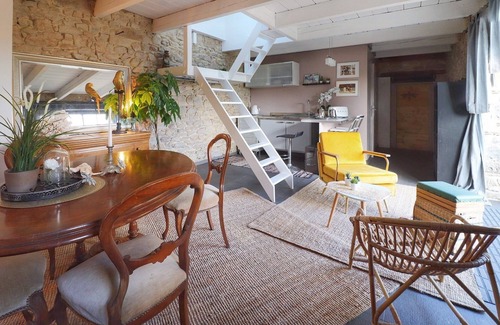 Saint-Pol-de-Leon House | The cosy Kerigou gîte with sea and beach views