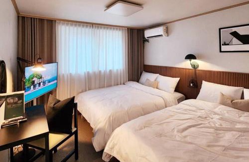 Nokbeon-dong Apartment | The Cotilda nokbeon Seoul 북한산 은평한옥마을 마포 월드컵경기장 불광천 경복궁 종로 명동