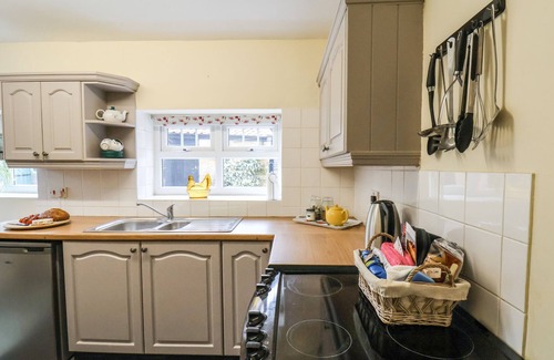 Easington Cottage | THE COTTAGE, pet friendly, character holiday cottage in Staithes