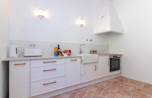 Poco Partido House | The Cottage - 2 Bed Villa 10 Minutes Walk to town