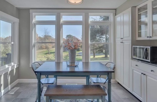 Afton Cottage | The Cottage @ Afton Mountain- Close to Wineries and the Blue Ridge Tunnel!