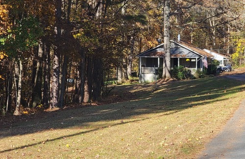 Rockmart Cottage | The Cottage at Becks Lake