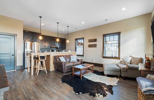 Sugarcreek Cottage | The Cottage at Heritage Hill