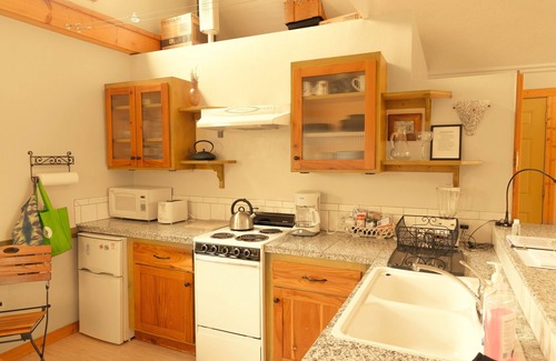Driggs Cottage | The Cottage at Heron Glass in Driggs