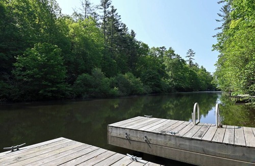 Lake Sequoyah Cabin | The Cottage at Lake Sequoyah- It's cooler by the water