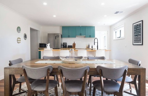 Tuerong Cottage | The Cottage at Oak Tree Farm Vineyards and Wildlife