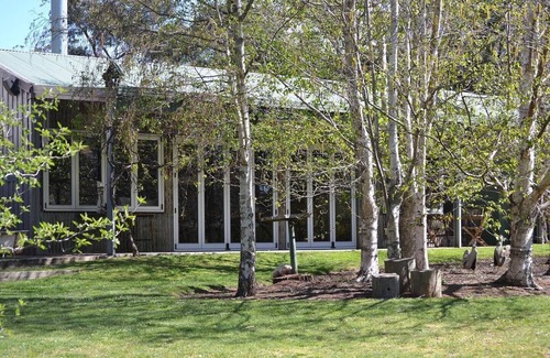 East Kangaloon Cottage | The Cottage at Wombat Hollow Accommodationnn