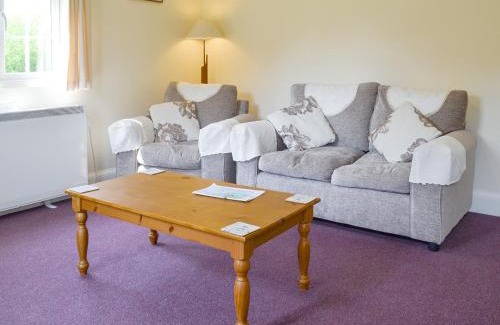 East Dereham House | The Cottage - B4014