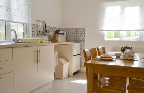 East Dereham House | The Cottage - B4014