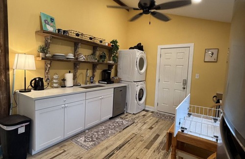 Jackson Apartment | The Cottage by Raven`s Keep