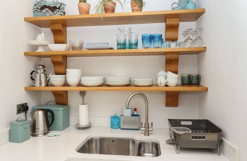 Sandsend Cottage | THE COTTAGE, character holiday cottage, with a garden in Sandsend