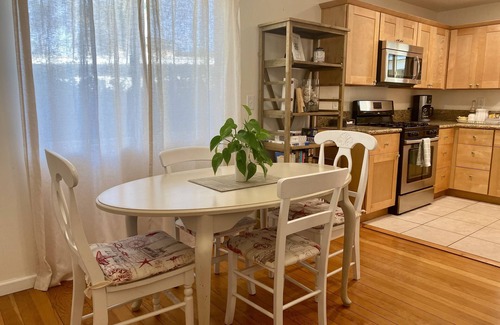 Morro Bay Cottage | The Cottage-Cozy-Peaceful-Private Garden Easy walk Downtown & the Embarcadero