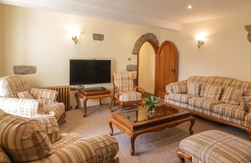 Nantgarw Cottage | THE COTTAGE, family friendly, luxury holiday cottage in Cardiff